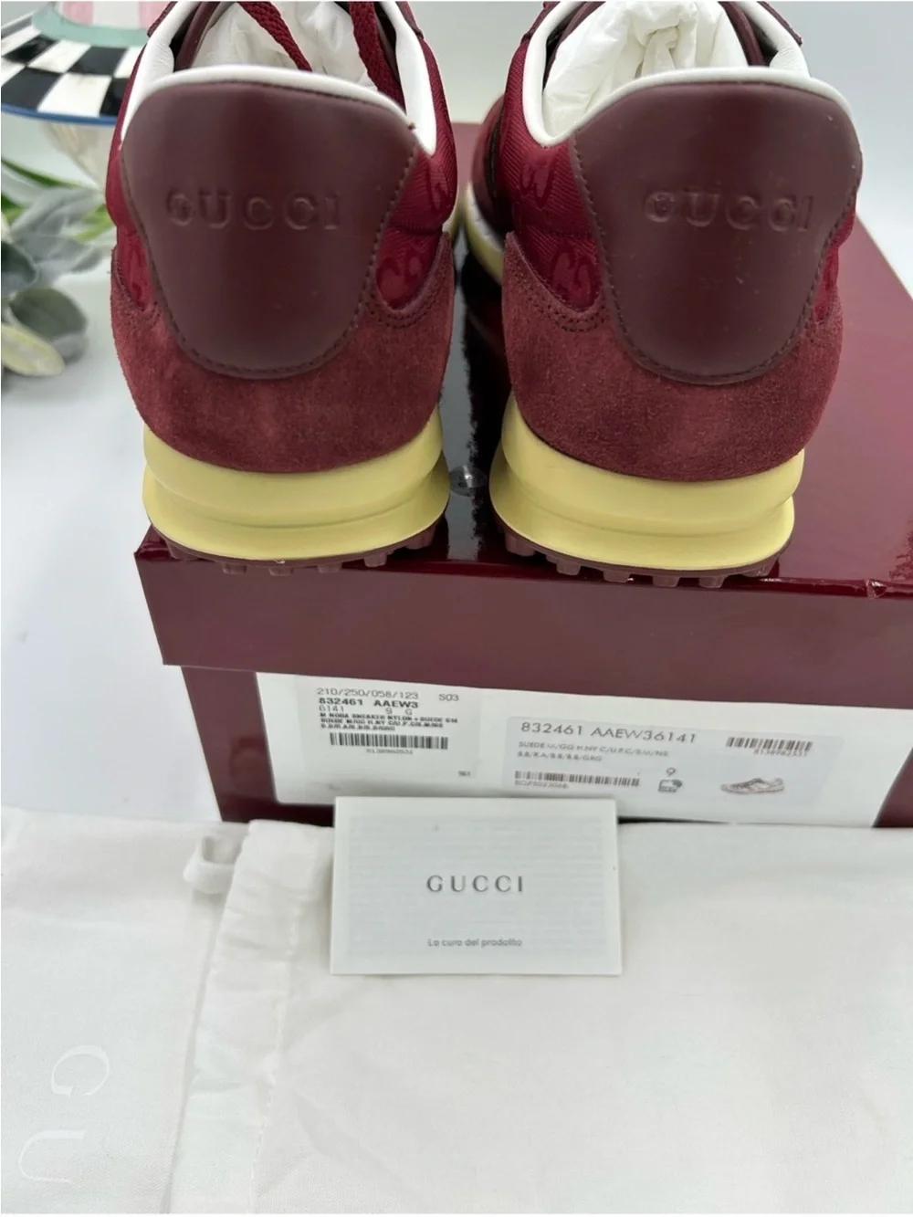 Men’s Gucci RE-motion suede Webb striped sneakers. Size 9 fits 10 US made Italy.